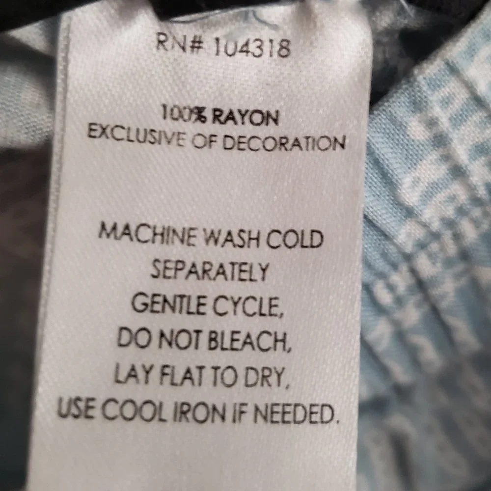 Cute Derek Heart Blue and White shorts - Picture 10 of 10